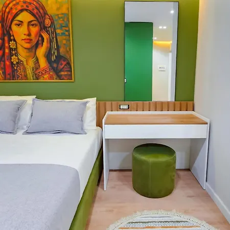 アパート Auberge Vlorë